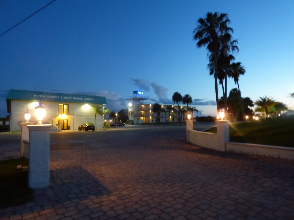 Days Inn & Suites By Wyndham Lake Okeechobee Exterior foto